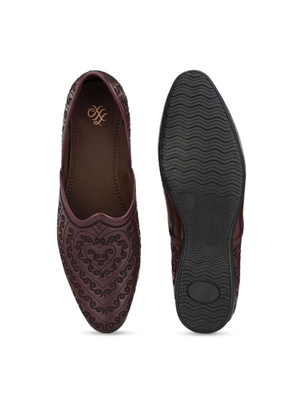 House of Pataudi Men Maroon Textured Mojaris Online Sale