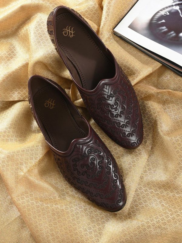 House of Pataudi Men Maroon Textured Mojaris Online Sale