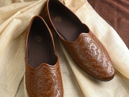 House of Pataudi Men Textured Lightweight Mojaris Sale