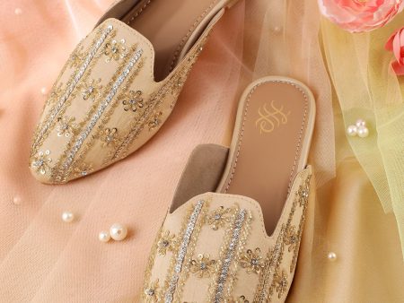 House of Pataudi Women Embroidered Ethnic Mules Supply