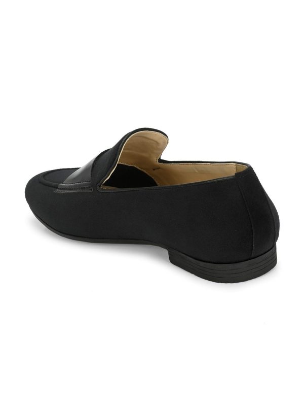 House of Pataudi Men Lightweight Buckle-Detail Velvet Loafers Online Hot Sale