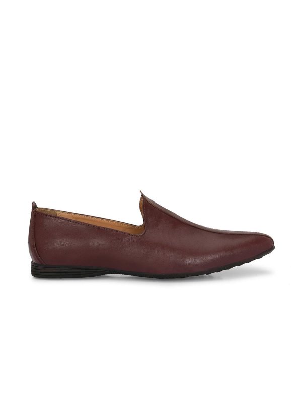 House of Pataudi Men Burgundy Solid Handcrafted Mojaris with Pouch Sale