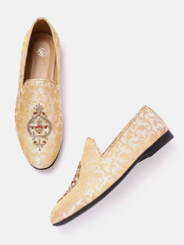 House of Pataudi Men Beige & Gold-Toned Woven Design Handcrafted Embellished Mojaris Online Hot Sale